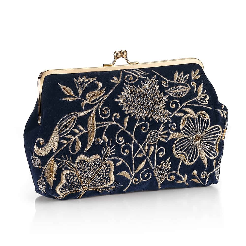Floral velvet bag: discover the functionality and femininity of Elena