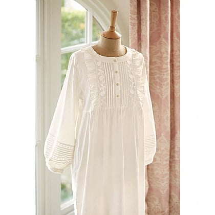 Medieval nightdress clearance