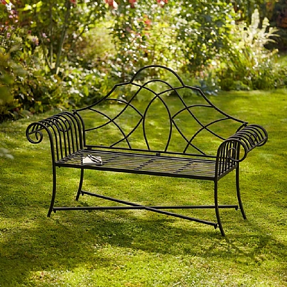 Garden Furniture | A Selection of Styles to Suit Any Garden | Museum ...